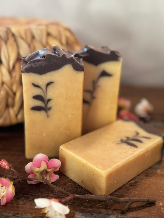Almond Cashmere